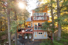 LoveNestChalet - Hot tub & Fireplace - Warm, cozy & relaxing